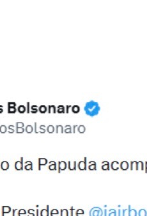Carlos diz que Bolsonaro está “abatido e apático” na cadeia e culpa Mauro Cid