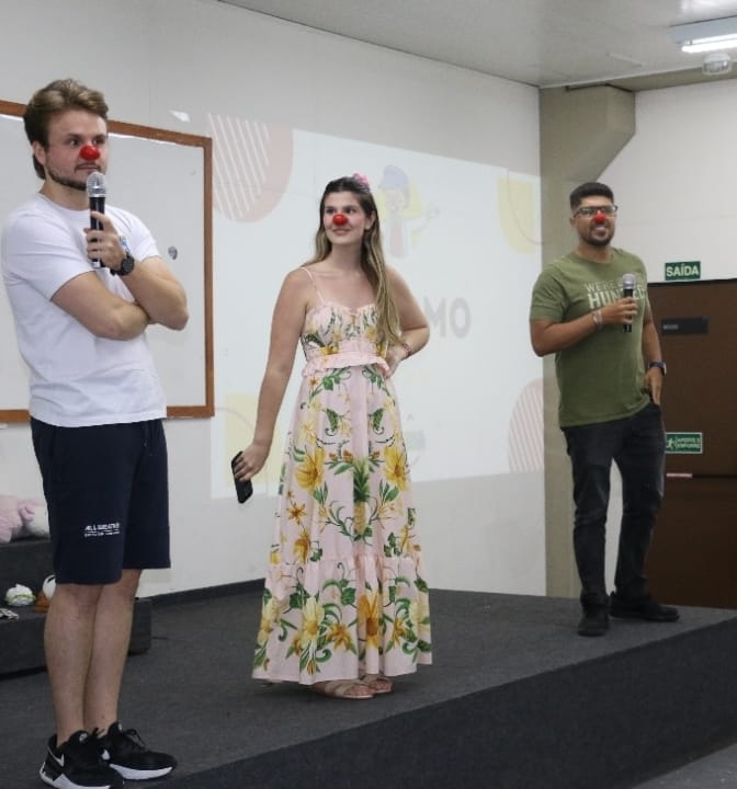 Projeto Sorria realizado pelos acadêmicos da Unimar capacita nova turma e reforça missão de levar humanização aos pacientes do HBU