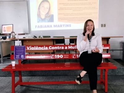 ENFRENTAMENTO À VIOLÊNCIA: Marília instala o Banco Vermelho em pontos estratégicos da cidade