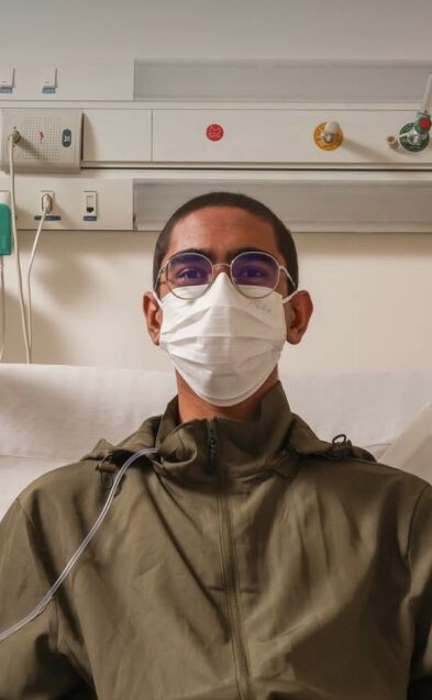 História emocionante: estudante com doença rara vence obstáculos e conquista três aprovações; VEJA