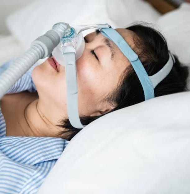 Alerta! Apneia do sono pode afetar a visão. Estudo revela que as sucessivas falhas na oxigenação podem levar à falência da córnea. Saiba em Marília se você corre esse risco