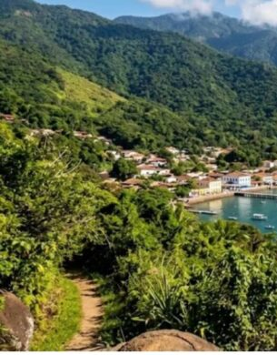 A ilha paradisíaca com 360 cachoeiras de águas cristalinas e o título de capital da vela