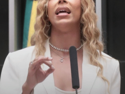 Aula na PUC-SP tem Erika Hilton e representante de grupo considerado terrorista nos EUA