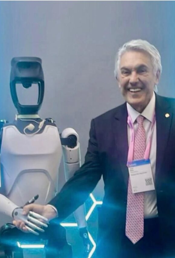 João Maia leva o Brasil ao centro do debate global: IA e telecomunicações viram destaque na Espanha