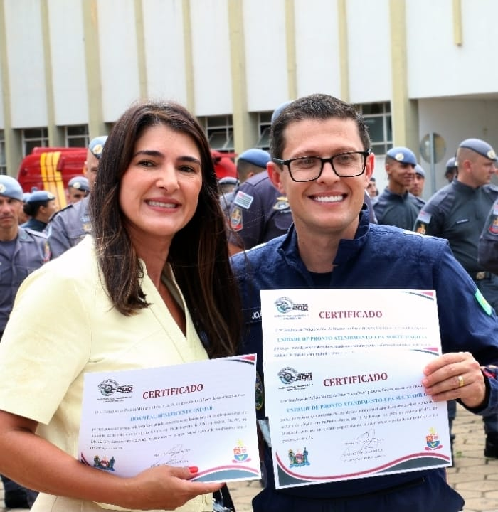 Hospital Beneficente Unimar e UPAs Sul e Norte são homenageados pelo 9º BPM/I por atuação no acidente da BR-153