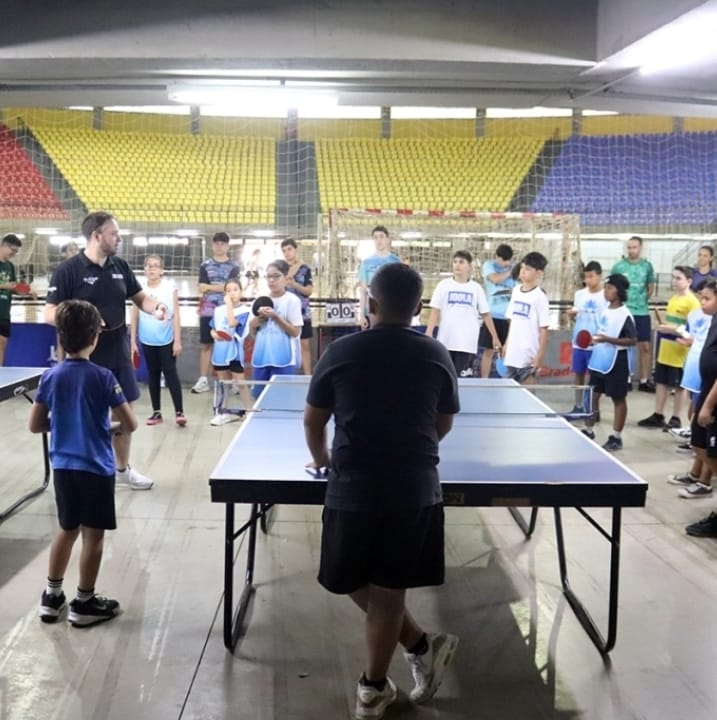 Tênis de mesa seleciona 15 crianças para representar Marília. Alunos da rede pública passam a disputar as etapas oficiais da Liga Oeste Paulista. Conheça os apoiadores