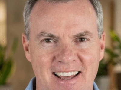 TRISTEZA: Após realizar 11 cirurgias, médico é encontrado sem vida dentro do carro em hospital