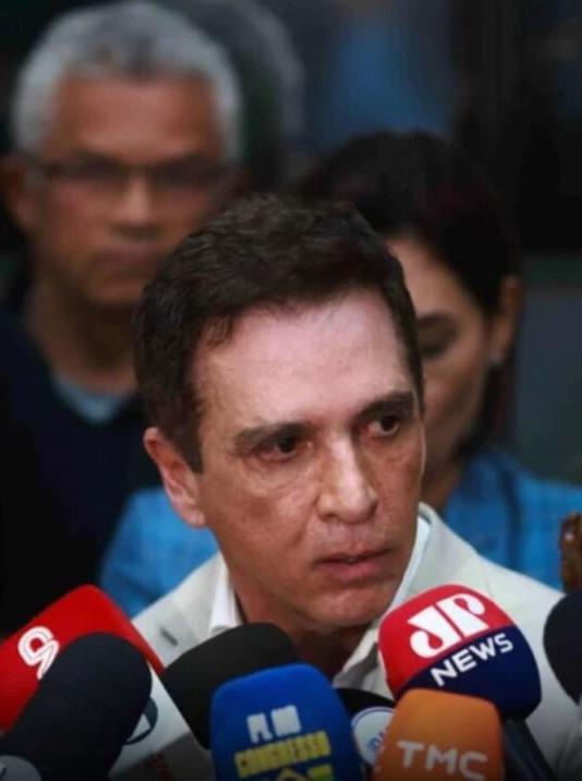 Médico detalha saúde de Bolsonaro: ‘quadro de pneumonia grave’