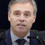 Após voto para manutenção da prisão de Vorcaro, Mendonça faz alerta; VEJA