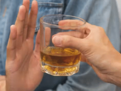 Álcool é um dos principais fatores de risco para câncer? SAIBA MAIS: