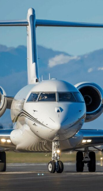 Passagens disparam! Companhias aéreas sobem tarifas e cortam rotas com combustível nas alturas