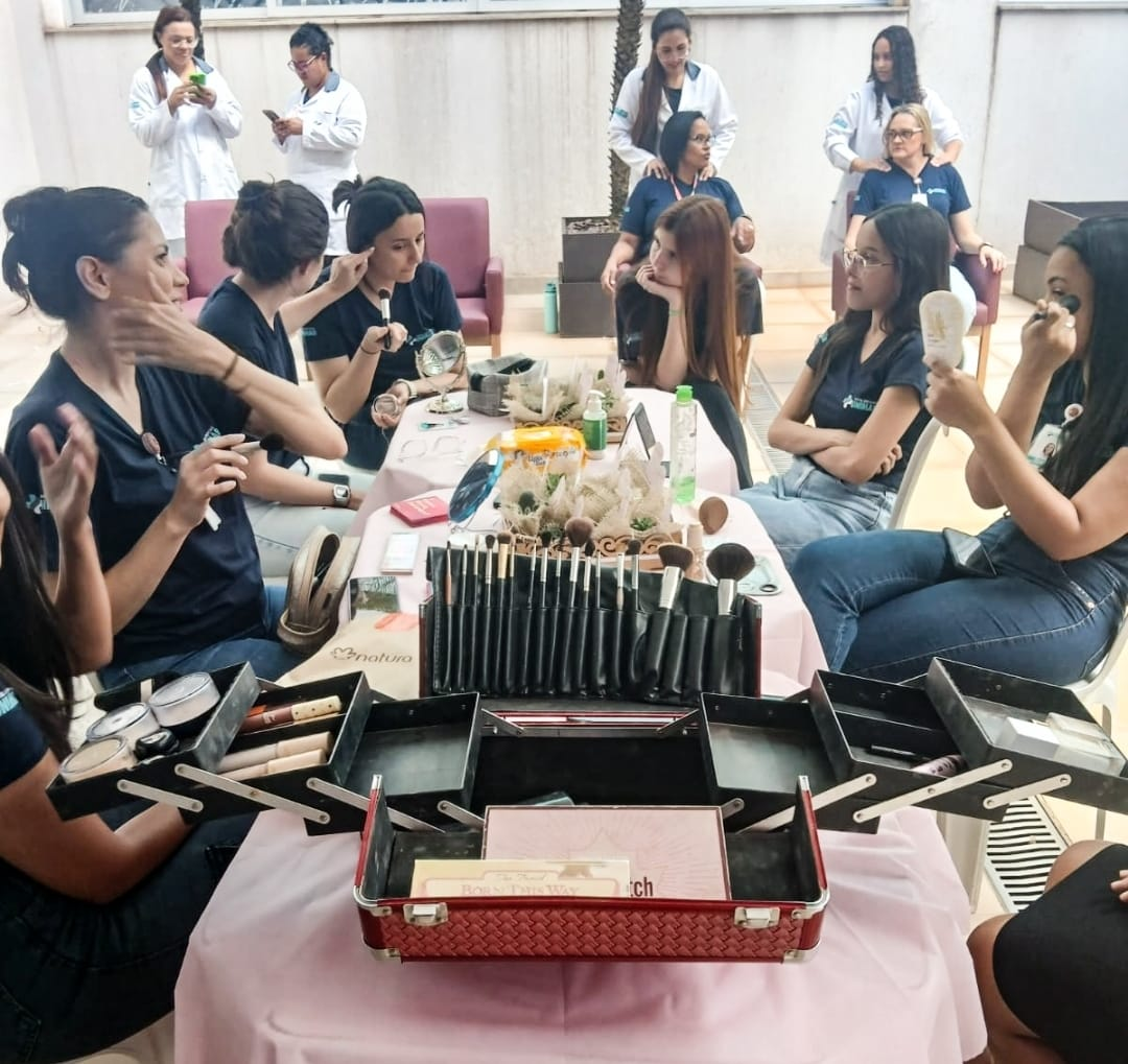 HBU celebra o Mês das Mulheres com tarde de autocuidado para 100 colaboradoras.Cuidado pessoal para aquelas que, todos os dias, dedicam-se ao cuidado do próximo