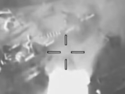 EUA divulgam imagens de bombardeio devastador em Estreito de Ormuz; VEJA VÍDEO