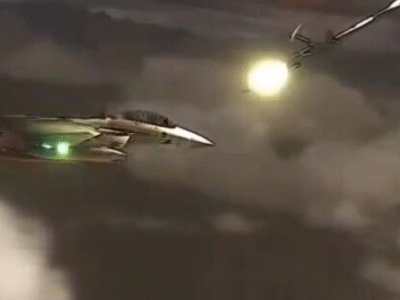 Imagens mostram aviões-tanque da Força Aérea dos EUA reabastecendo jatos israelenses a caminho de um ataque ao Irã; VEJA VÍDEO