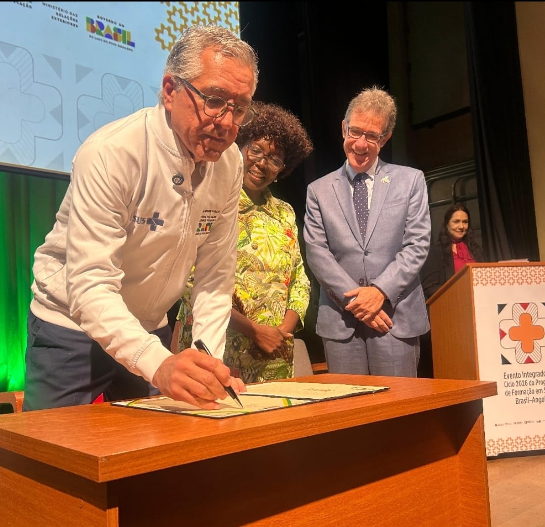 HBU participa de programa internacional de formação em saúde e integra evento com autoridades do Brasil e de Angola em São Paulo. Veja importância