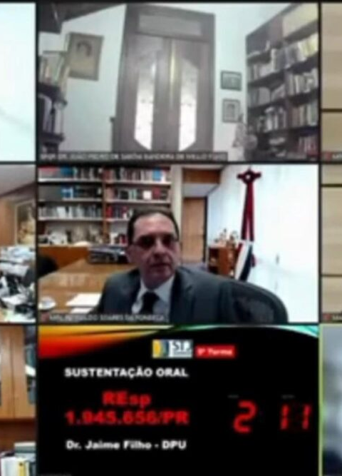 Subprocurador grita durante sessão e advogado assusta e ministros dão risada; VEJA VÍDEO
