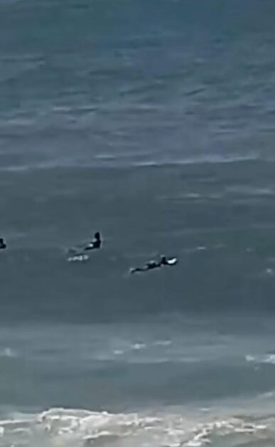 IMPRESSIONANTE: Mísseis quase atigem surfistas em Tel Aviv; VEJA VÍDEO