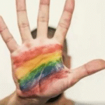 MUNDO: Senegal sanciona lei que dobra pena para relações homoafetivas