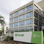 Sicredi cresce 14,6% em ativos e total alcança R$ 455 bilhões. Com crescimento consistente, fortalecendo o desenvolvimento das regiões onde atua