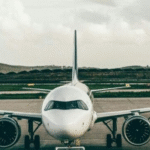 NOVIDADE: Assento que vira cama chega à classe econômica em aviões; VEJA FOTO