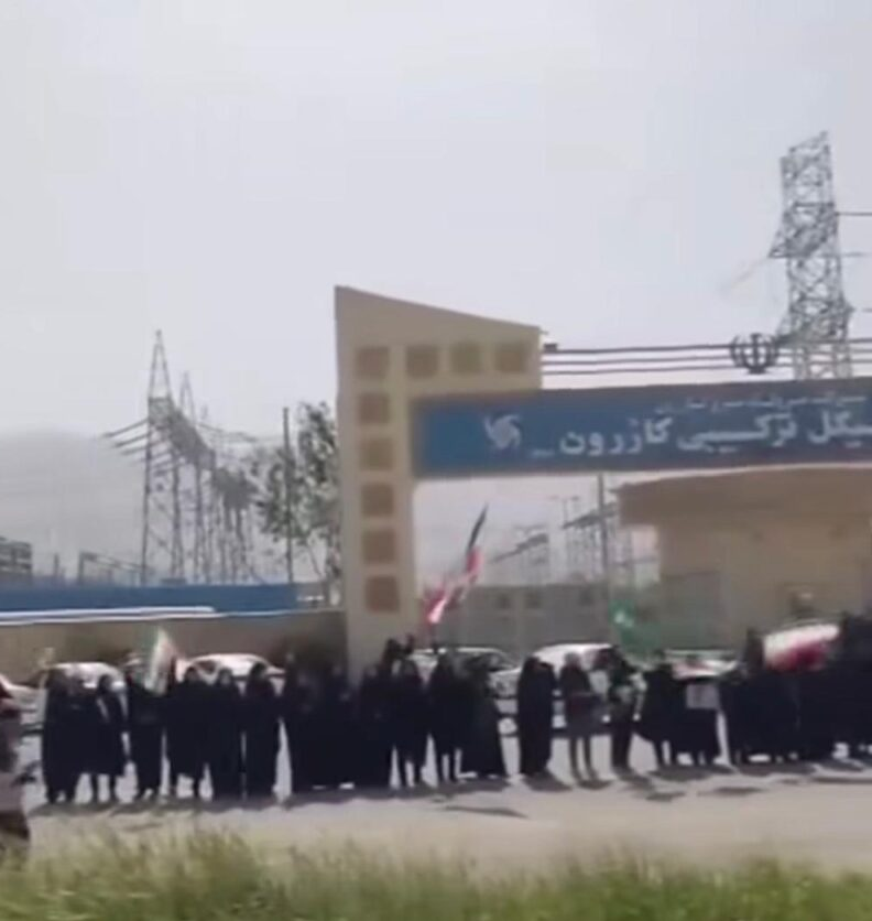 No momento, você está visualizando CHOCANTE: Irã usa crianças e adolescentes como escudo em usinas; VEJA VÍDEO