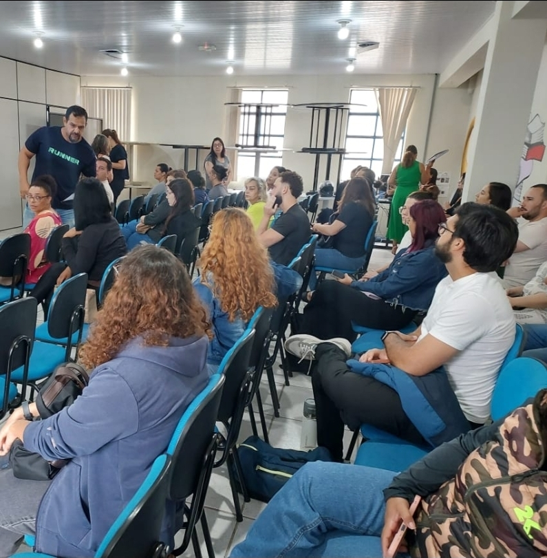 No momento, você está visualizando Novos professores que passaram em concurso da Educação Municipal estão sendo convocados para hoje. Veja nomes que estão na lista