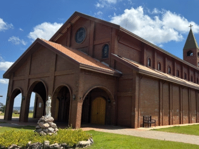 Turismo religioso: 1ª Caminhada da Divina Misericórdia acontece neste domingo com percurso de 15 km. A participação é gratuita mas precisa de inscrição prévia. Faça a sua por aqui