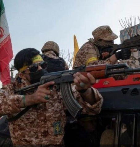 No momento, você está visualizando Irã comete “crime de guerra” ao recrutar crianças, diz grupo; VEJA