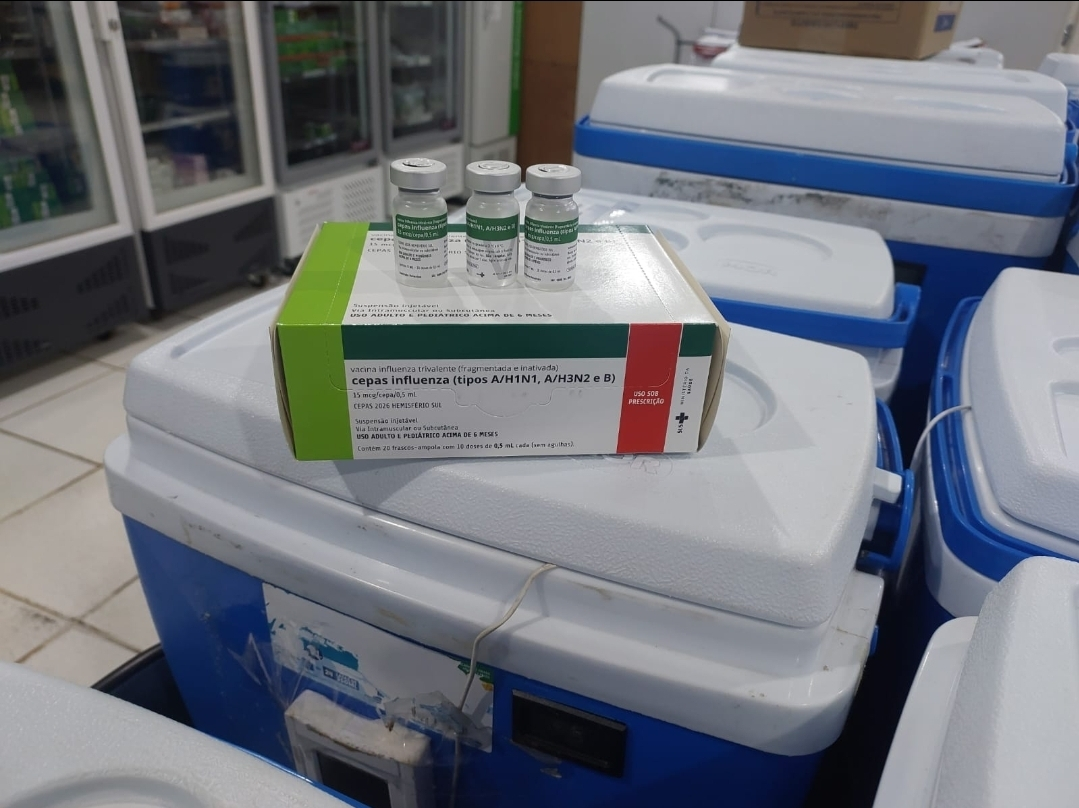 No momento, você está visualizando Vacinação contra a gripe Influnza hoje, dia 11, não será nas (UBS) Unidades de Saúde. Serão para grupos prioritários e nesses locais específicos. Confira!