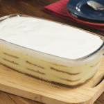 Trouxemos hoje uma deliciosa receita de Pavê de Páscoa com biscoito: sobremesa clássica para celebrar a data. Veja ingredientes e passo a passo