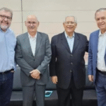 Direção da Santa Casa de Marília participa de encontro com o secretário estadual da saúde. Debateram políticas públicas para a continuidade dos atendimentos