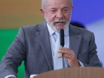 Sósia de Lula, médico aliado de Bolsonaro transforma aparência em vantagem política