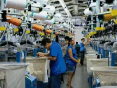 Indústria brasileira afunda e registra seu pior resultado desde 2022