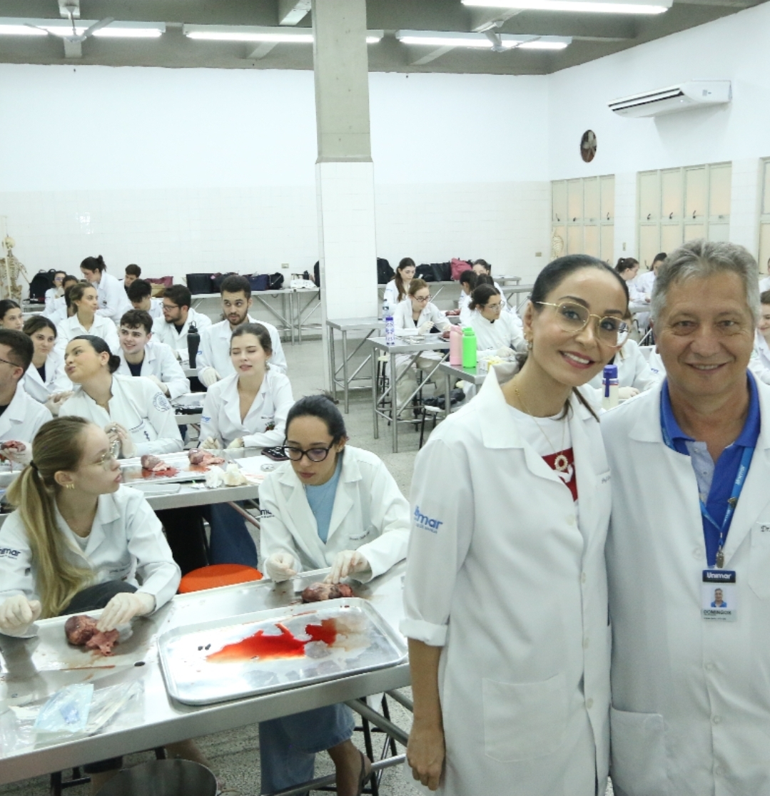 No momento, você está visualizando Medicina Unimar realiza aula prática de dissecação de coração, voltada ao aprofundamento técnico e científico, com a participação de ligas acadêmicas de Morfologia Humana, de Cardiologia e de Cirurgia Cardiovascular