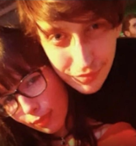 No momento, você está visualizando Ex-namorada de FELCA diz que famoso é mentiroso e manipulador, inclusive com jogos psicológicos e uso de conteúdos adultos quando ela tinha 18 anos e tem autismo