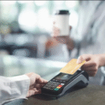 Segundo levantamento, três coisas que estão consumindo a renda dos brasileiros