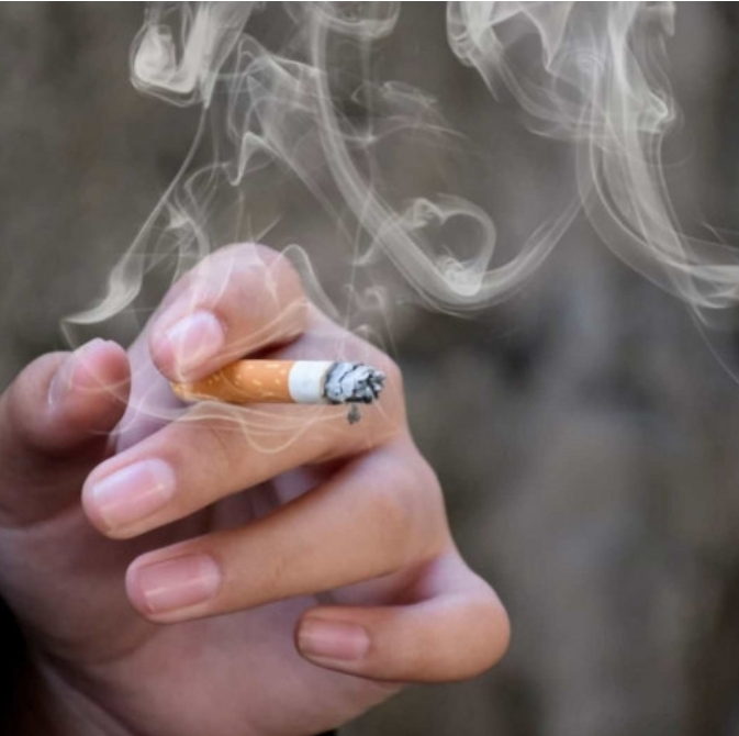 No momento, você está visualizando Reino Unido: lei proíbe venda de cigarros a quem nasceu a partir de 2009