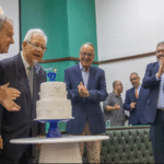 Grande encontro homenageia apoiadores da Santa Casa de Marília em seus 97 anos. Foram entregues certificados aos “Amigos”, “Empresas Amigas” e “Irmãos Amigos” da instituição
