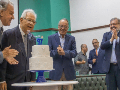Grande encontro homenageia apoiadores da Santa Casa de Marília em seus 97 anos. Foram entregues certificados aos “Amigos”, “Empresas Amigas” e “Irmãos Amigos” da instituição