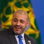 Defesa de Silveira se manifesta à proibição de uso de redes e já cogita acionar organismos internacionais; VEJA NOTA