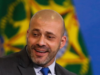 Defesa de Silveira se manifesta à proibição de uso de redes e já cogita acionar organismos internacionais; VEJA NOTA