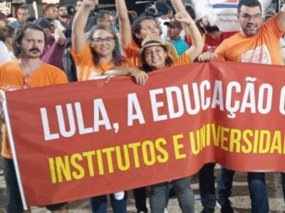 Educadores acusam governo Lula e decretam greve em 54 unidades federais; VEJA: