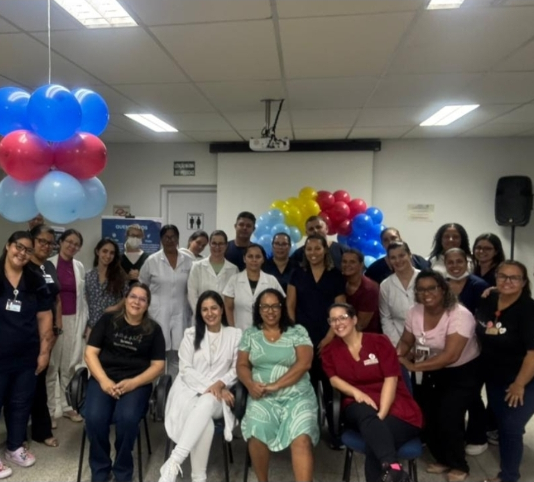 No momento, você está visualizando Reunião de Experiência do Paciente tem como foco o Abril Azul na Santa Casa de Marília. Familiares compartilharam experiências sobre os atendimentos
