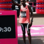 Ações da Adidas disparam após maratonista bater recorde usando tênis da marca