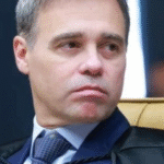 URGENTE: Avião com André Mendonça passa por problemas