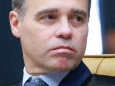 URGENTE: Avião com André Mendonça passa por problemas