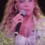 Daniela Mercury leva invertida do cantor Edson Gomes por fazer acusação grave: “cantar junto uma zorra”, VEJA VÍDEO