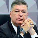 Viana parte pra cima: pede encontro com Mendonça para entregar dossiê que mira Lulinha