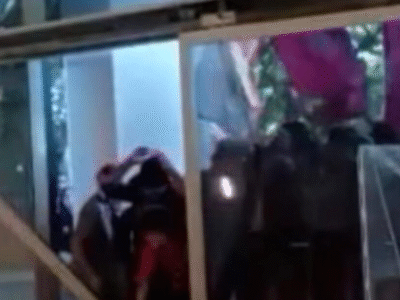 Estudantes depredam e invadem a USP; ASSISTA VÍDEO
