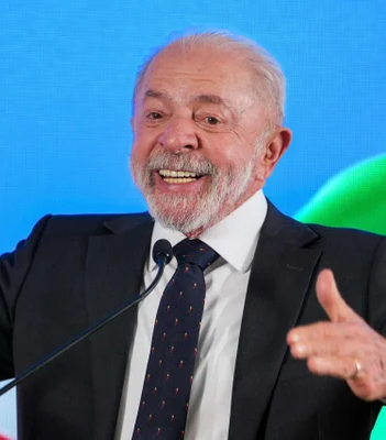 No momento, você está visualizando O CALDO VAI ENGROSSAR? Lula é aconselhado a subir o tom contra o STF